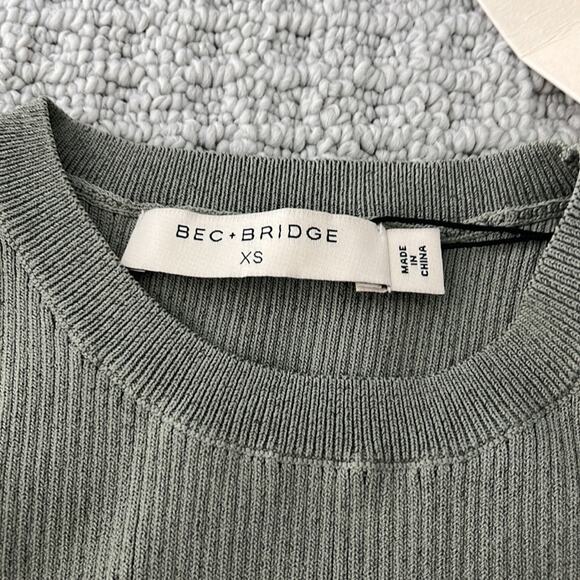 NWT Tilly knit sage top and shorts ribbed set - Picture 5 of 7